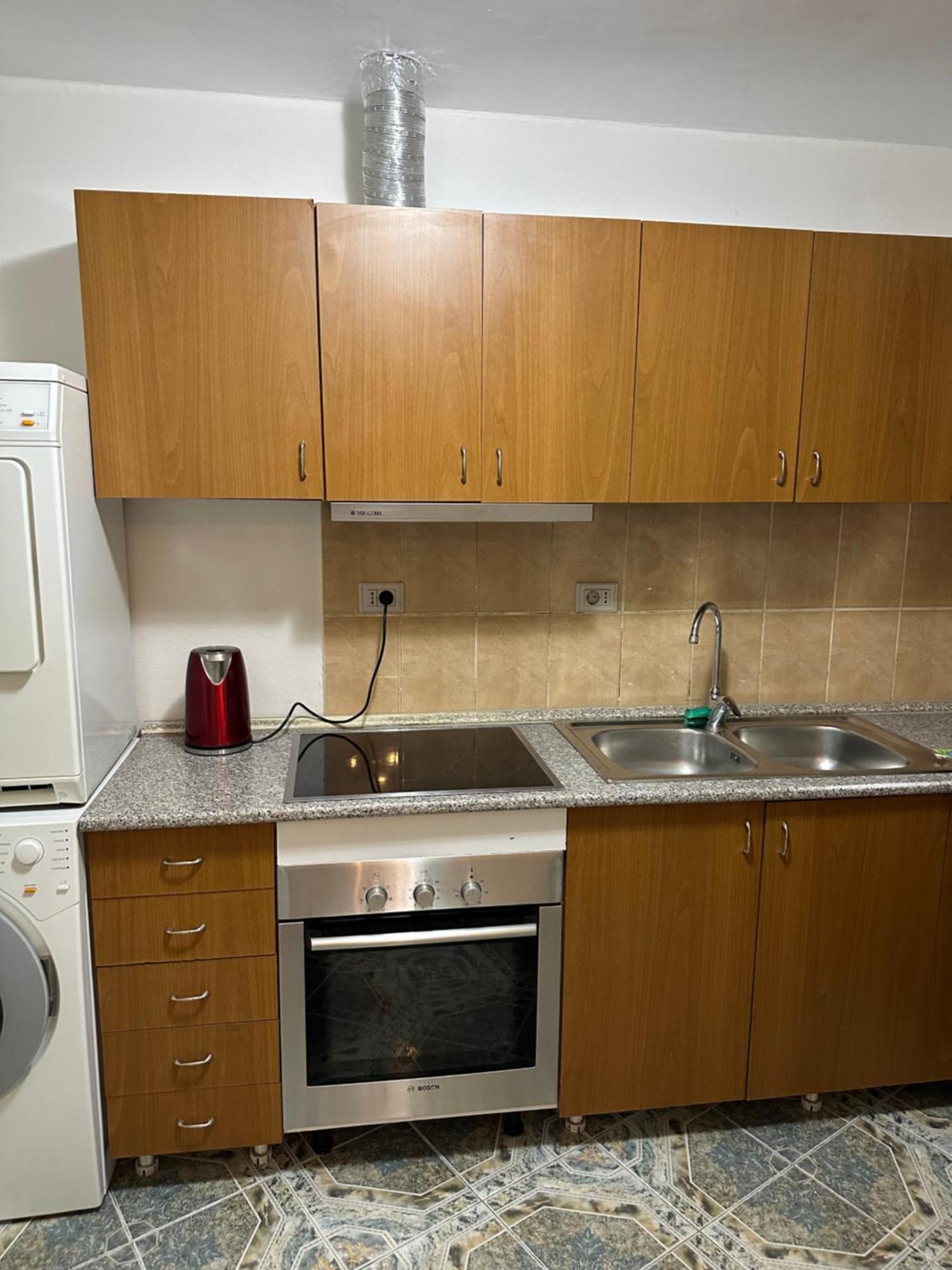 Tirana Lemon Breeze Hostel ภายนอก รูปภาพ