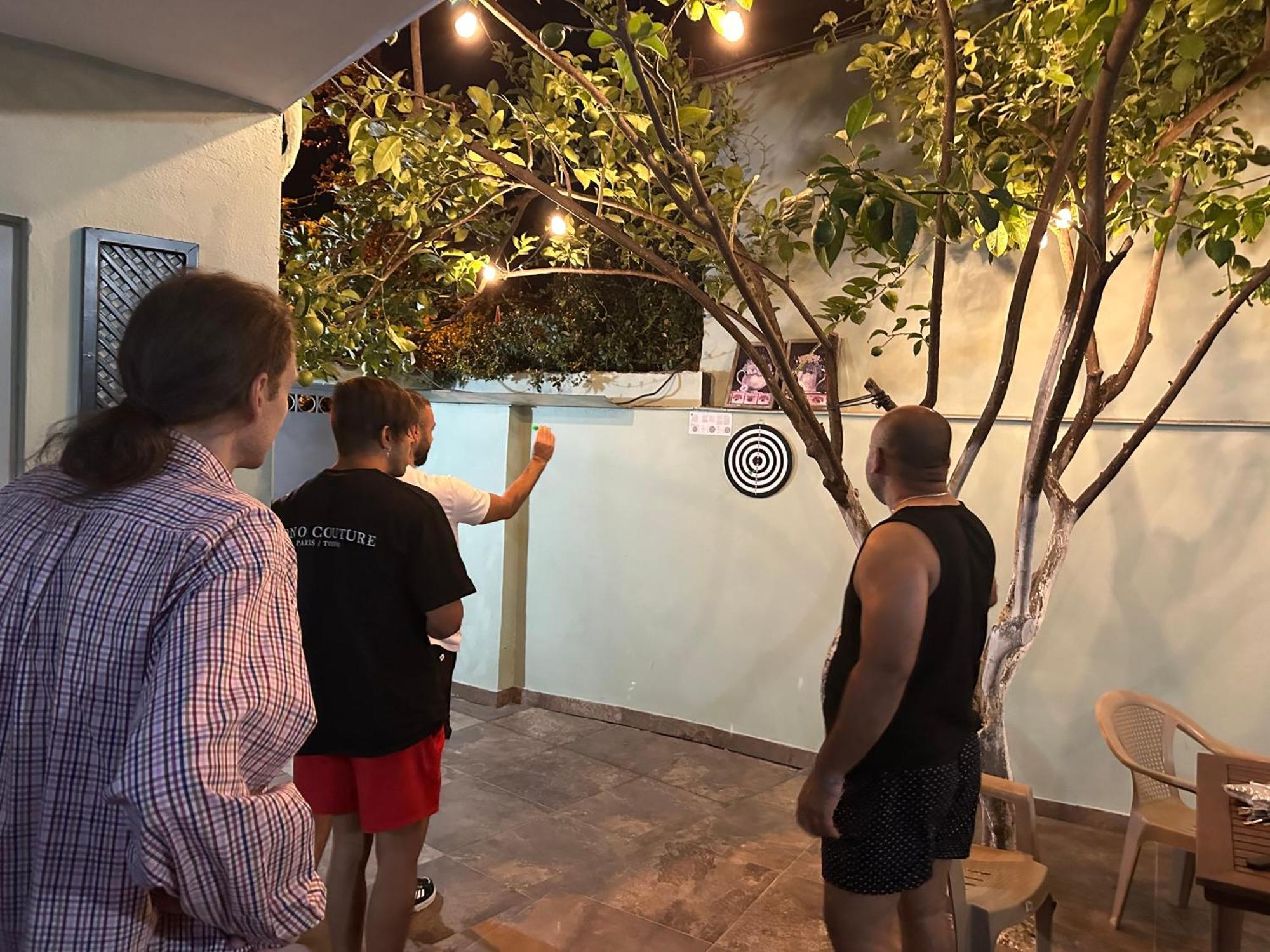 Tirana Lemon Breeze Hostel ภายนอก รูปภาพ